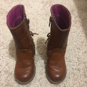 Tall brown leather boots/side zipper. Toddler 6